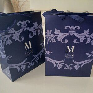 LADY M Cake Boutique - New York - luxury pastry shop (2) Shopping bags